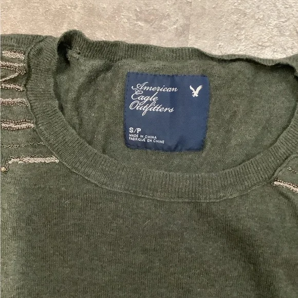 American eagle sweater - Picture 2 of 3